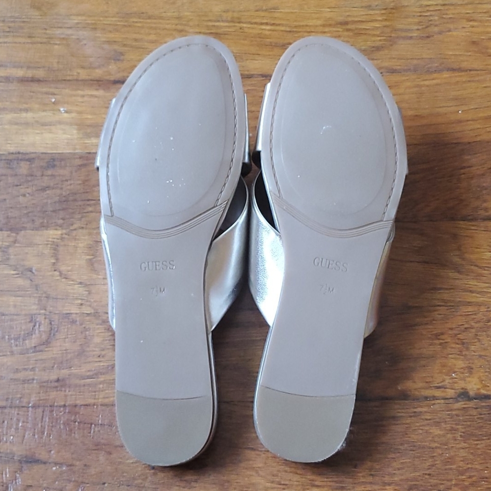 Guess Slides - Picture 6 of 6